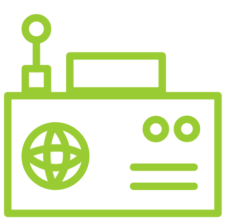 Dispositivo de radio con referencia al ámbito internacional que simboliza cobertura informativa mundial.