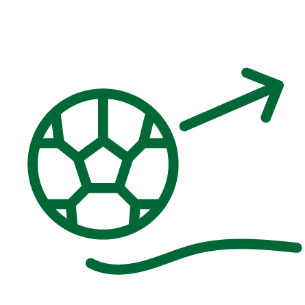 Balón de fútbol con flecha ascendente que representa jugada y acción deportiva.